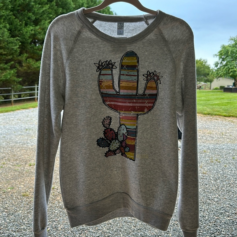 Sweatshirt